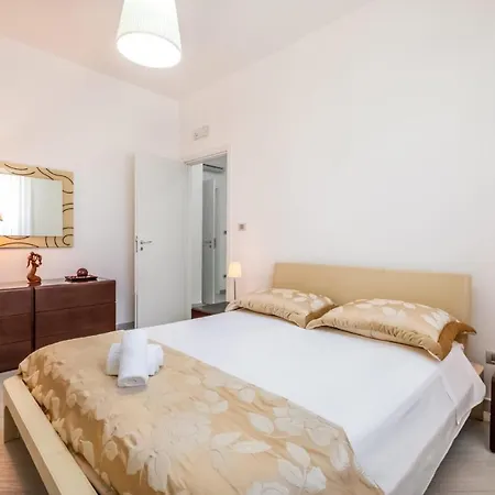Bed & Breakfast Sensualo Vista Pos-Raiton Con Belvedere
